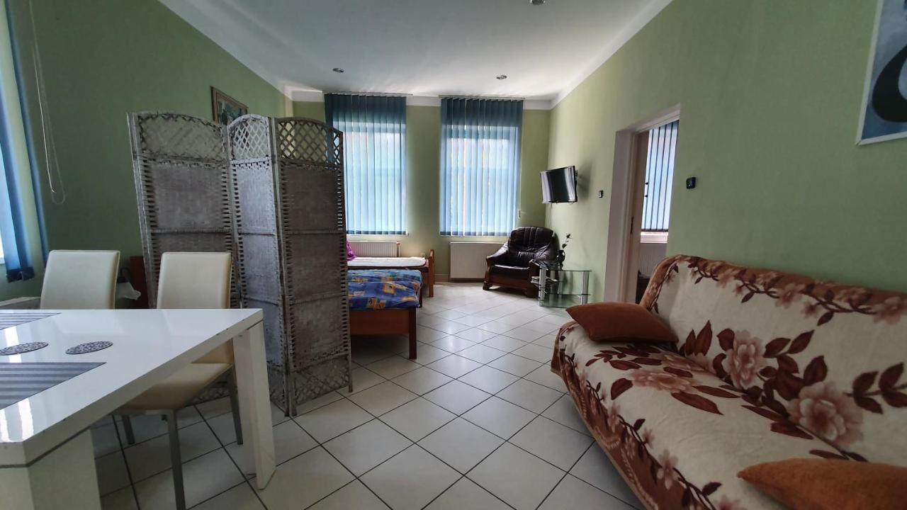 Brama Bieszczad Apartment Lesko Ngoại thất bức ảnh