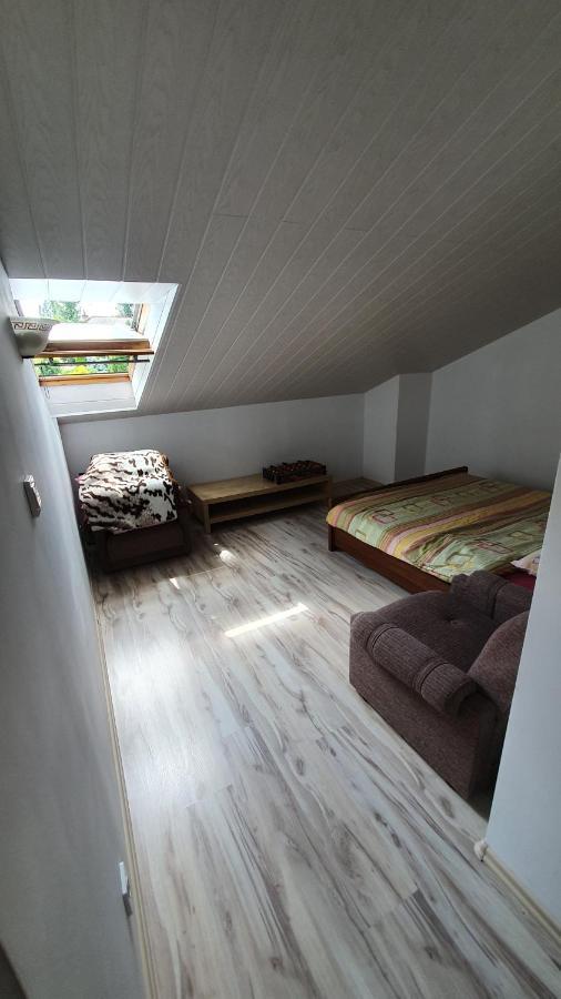 Brama Bieszczad Apartment Lesko Ngoại thất bức ảnh